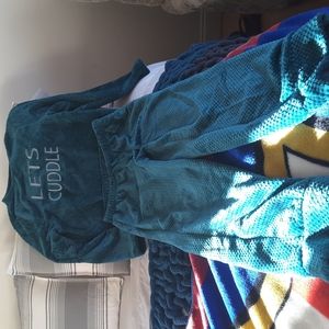 Comfy Lets Cuddle Pajamas size M